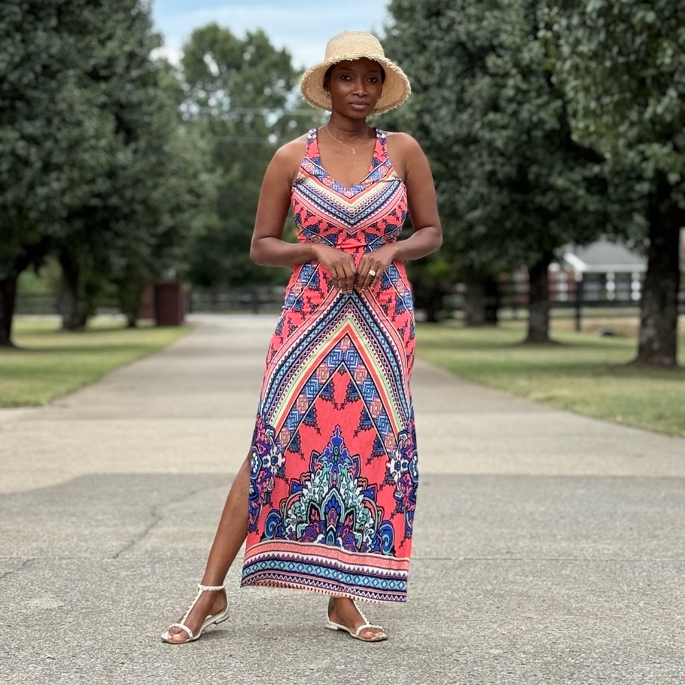 Elegant Coral Patterned Maxi Dress